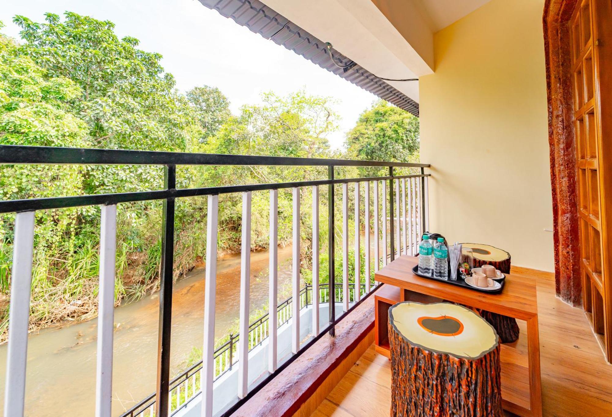 Treebo Green Village Resort - Goa Maneri  Esterno foto